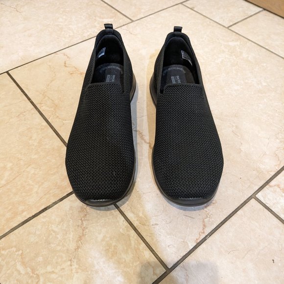 Brand New Women's Sketchers Go Walk - Picture 2 of 4